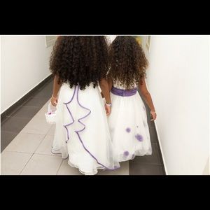 Beautiful flower dress like new. It was worn only once